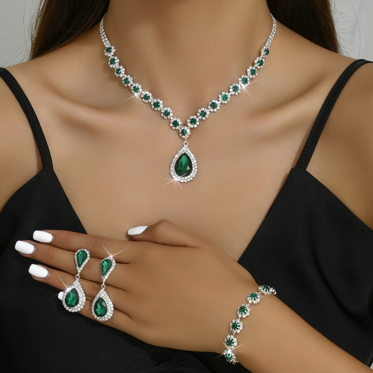 Fashion Jewelry Bridal Jewelry Suit Necklace Ear Stud Bracelet